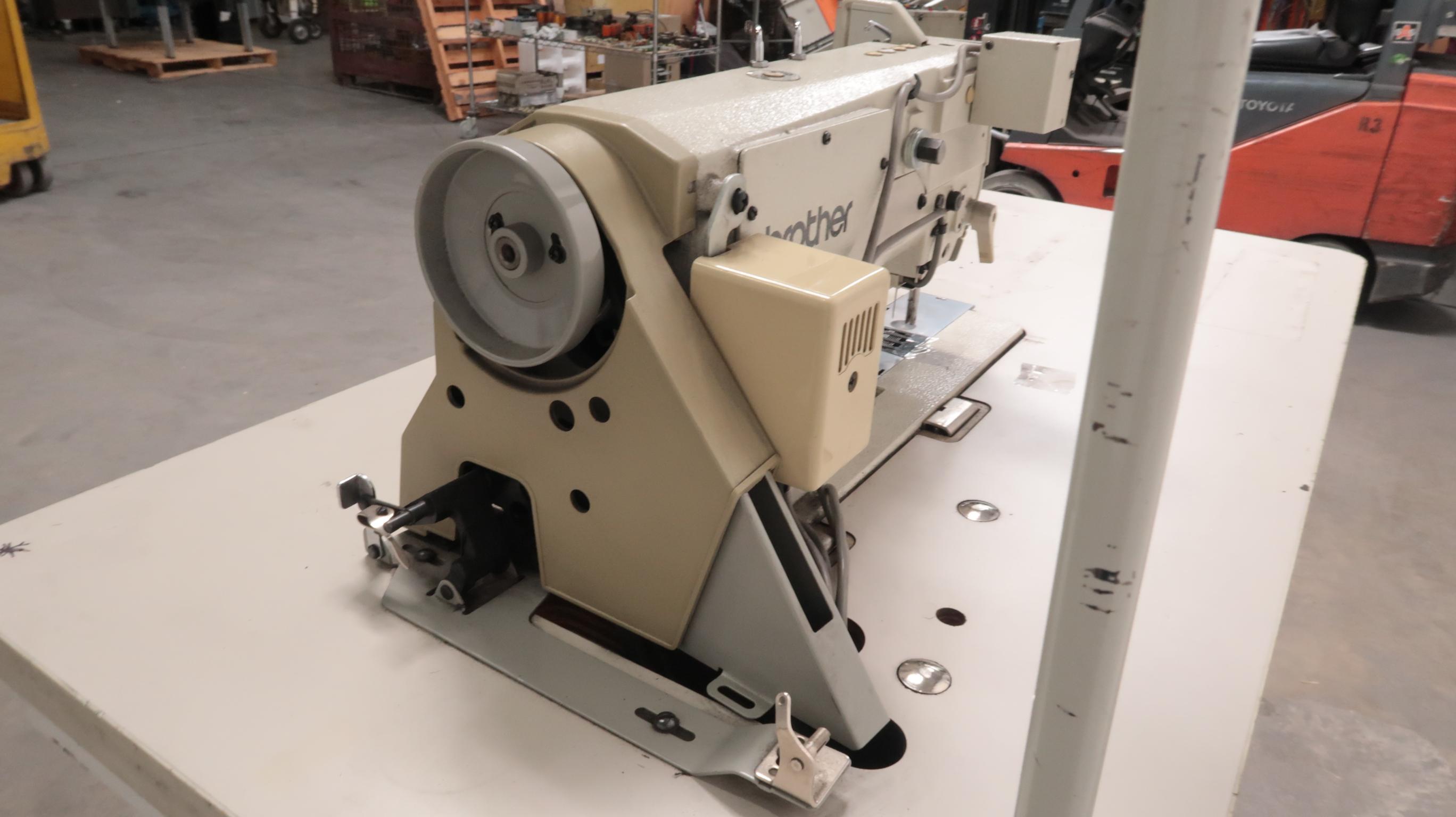 Brother LT2B872405 Mark II Superior Sewing Machine Twin Needle Feed